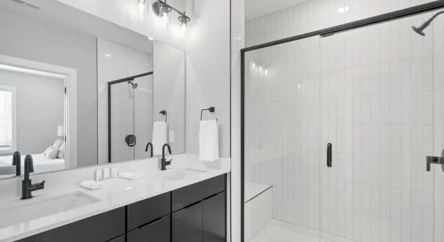 Номер Standard Charlotte Luxury Townhomes