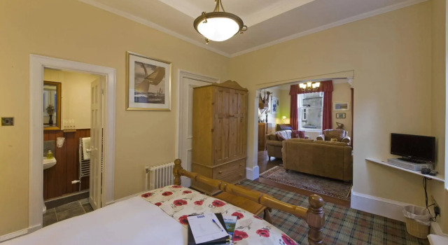 Knap Guest House
