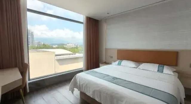 Люкс Deluxe Huizhou Xinxiang Business Hotel