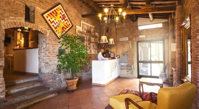 Hotel Porta Romana - LuceHotels, Забронировать Отель Отели Сиены 3 звезды, рядом с Национальный музей этрусской археологии, 3*