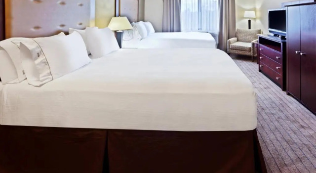 Четырёхместный номер Standard Holiday Inn Express Portland South - Lake Oswego by IHG