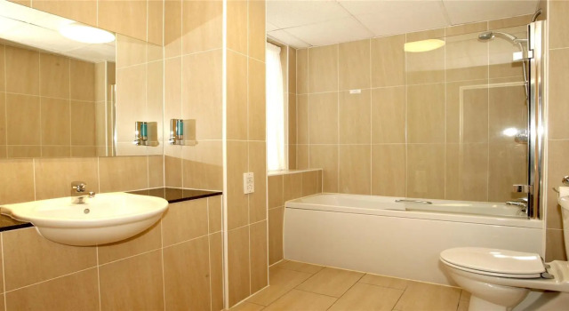 Четырёхместный номер Standard Invercarse Hotel Dundee, BW Signature Collection