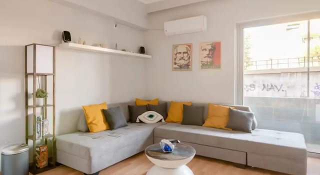 Athenian Entertainment Relaxation Hub, Забронировать Апартаменты/квартира Афины Острова Саронического залива - Аттика, рядом с Холм Филопаппос