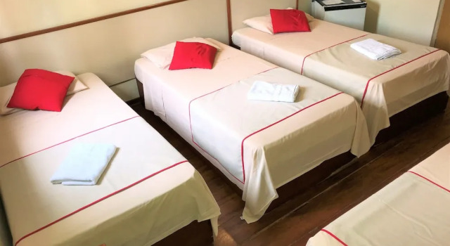 Четырёхместный номер Superior Hotel São Jorge São Paulo - Próximo a 25 de março, região do Brás, fácil acesso ao Expo Center Norte e Mercado Municipal SP