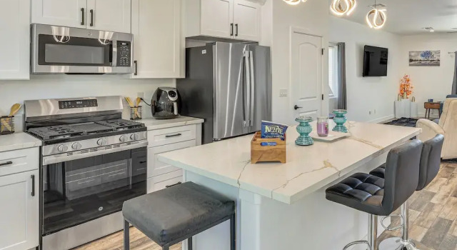 Коттедж 1 Block to Boat Launch! Home w/ Dog-friendly Yard