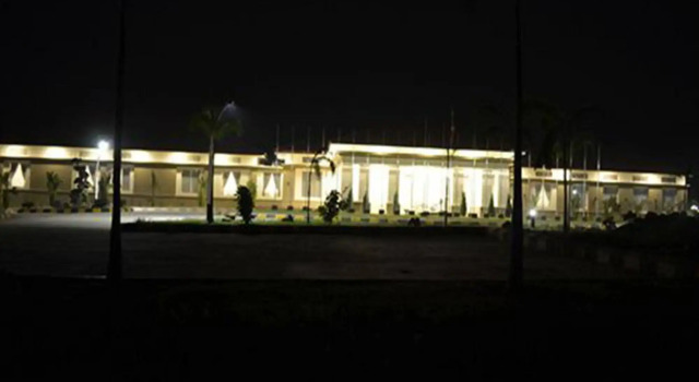 Royal President Hotel, Book Hotel Hoteller i Naypyidaw Union Territory med pool, Swimmingpool