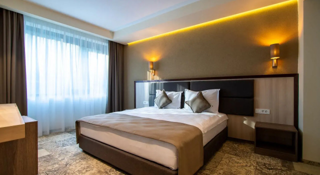 Hotel IZVOARE Caciulata, Varaa Hotelli Caciulata 