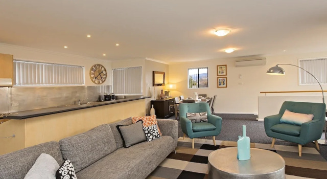 Silvertrees 4 - McLure Circuit, Jindabyne, Забронировать Отель Отели Джиндабайн 4 звезды, рядом с Озеро Джиндабайн, 4*