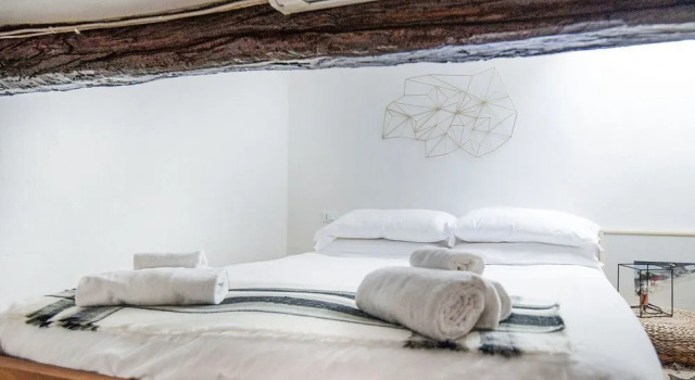 Stairs to Heaven Apartment, Забронировать Апартаменты/квартира Сарагоцца Болонья, рядом с Башня Гарисенда