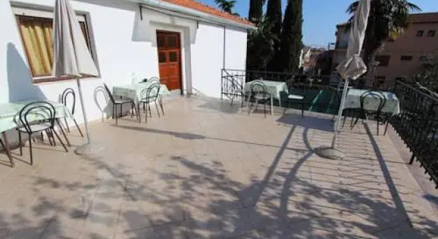 Guesthouse Subiak, Забронировать Гостевой дом Ровинь Rovinj Riviera, рядом с Пристань для яхт Ровиня