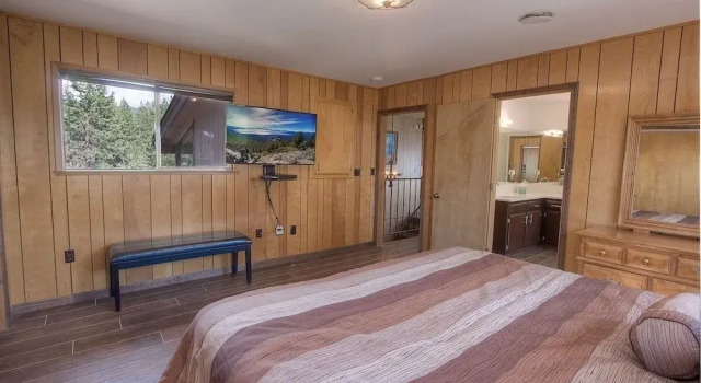 The Heights 4 Bedroom Home by RedAwning, Book Feriehus Hoteller i Zephyr Cove med parkering, Parkering
