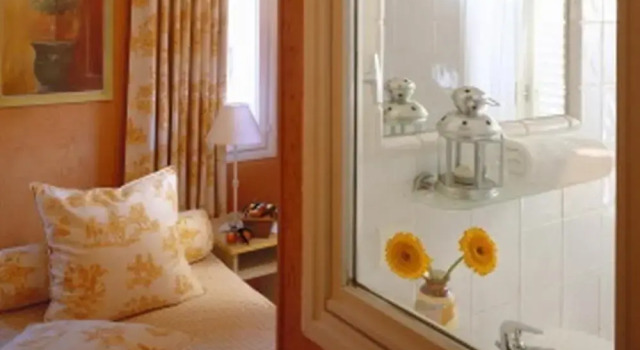 Hôtel Bonaparte, Забронировать Отель Тулон Var coast, рядом с Отель Де Артс