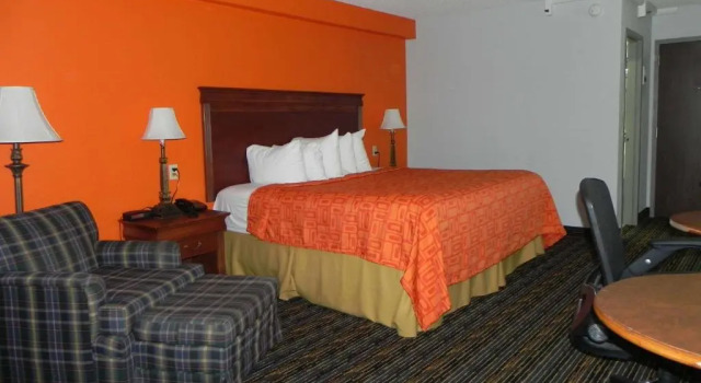 Номер Standard Howard Johnson by Wyndham Lexington