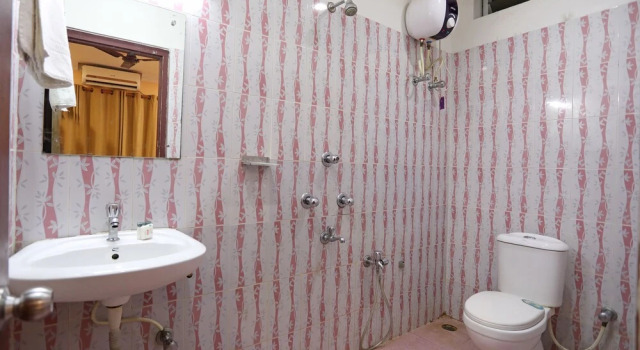 OYO 5975 Hotel SKS Goldmine, Rezerwuj Hotel Hotele w Andaman Islands ze śniadaniem, Śniadanie