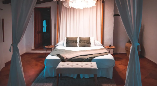 Люкс Deluxe VILASIRA Rooms & Wines - Adults Only