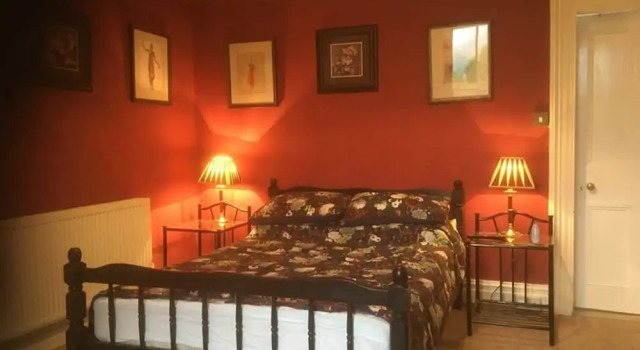 6-bed House in Snowdonia With Your own Private pub, Забронировать Дом для отпуска Виллы Сноудония, Вилла