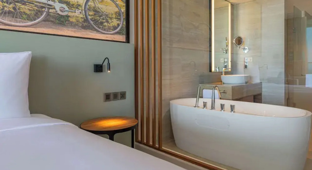 Номер Premium с частичным видом на море Radisson Blu Resort Hoi An