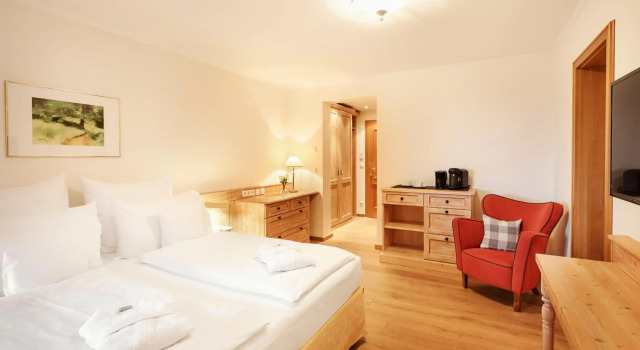 Hotel Auf der Gsteig GmbH, Prenota Hotel Lechbruck am See Algovia dell'est