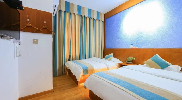 Двухместный номер Standard Edinburgh Hostel - Coffee bar - Western breakfast -Travel expert -Good location-English reception-Ticket service-Tourism planing-Laundry-Camara-Drone gopro