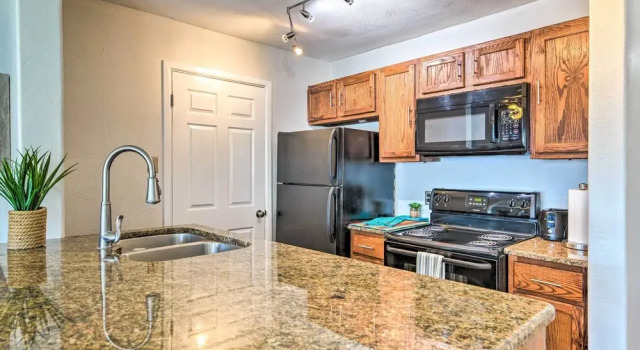 Padre Island Retreat on Canal - 2 Mi to Beach!