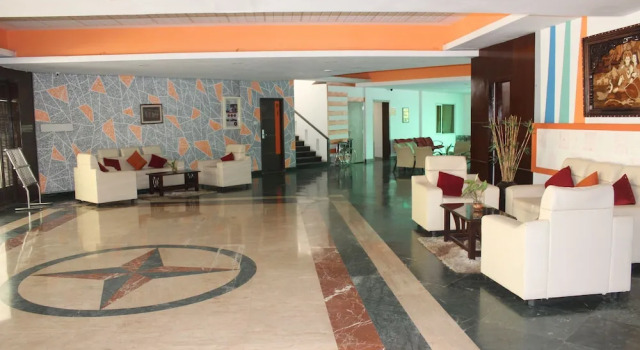 Vedic Village Sriperumbudur formerly known as Citrus Hotel, Забронировать Отель Отели штата Тамилнада с бассейном, Бассейн
