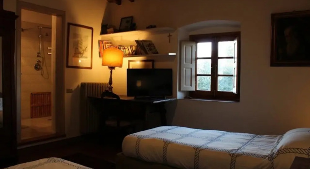 Nelbelmezzo, Book Hotel Collesalvetti Etruscan Coast