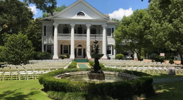 Номер Deluxe Historic Michabelle Inn