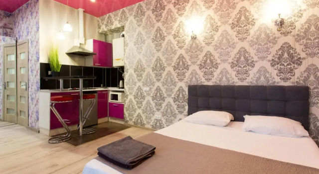 Studio apartment in the Center - Heroiv Nebesnoi Sotni sq. 21/7, Prenota Appartamento Kharkov Charkiv