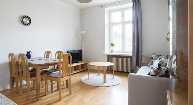 Апартаменты 1BR City Apartment with Great Location