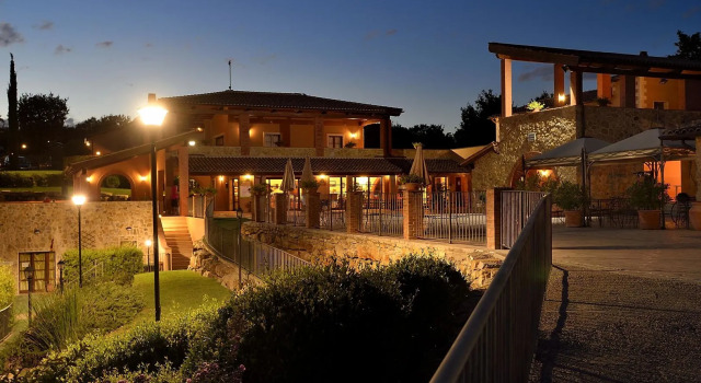 Borgo Magliano Resort, Забронировать Курортный отель Отели Мальяно-ин-Тосканы с бассейном, Бассейн