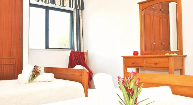 Villa Martinica by Algarve Vacation, Buchen Sie Villa Guia Barlavento