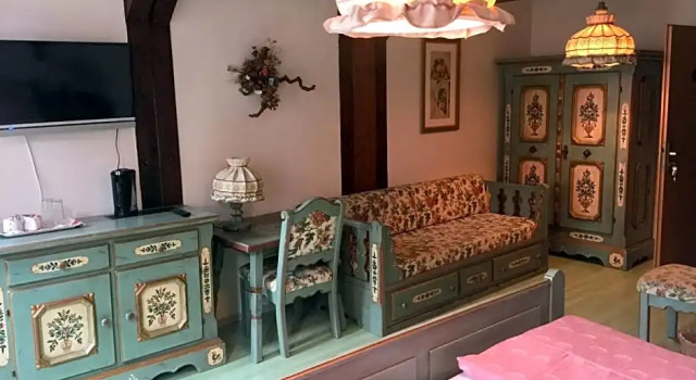 Hostaria del Castello, Забронировать Отель Марбург земля Гессен, рядом с Sandstrand Aroma Cafe