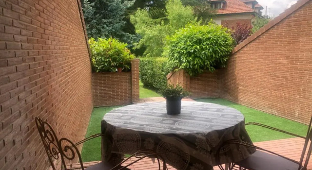 Номер Standard Alojamientos Castellana Jardín I y II PARKING Y PISCINA GRATIS!!