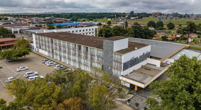 African Sky Hotels - Ermelo Inn, Reservar Hotel Ermelo Mpumalanga