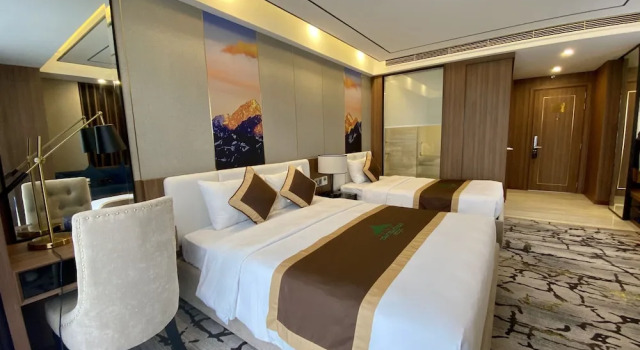 Toan Thang Stone Hotel, Rezervovat Hotel Hotely v Nghe An se snídaní, Snídaně