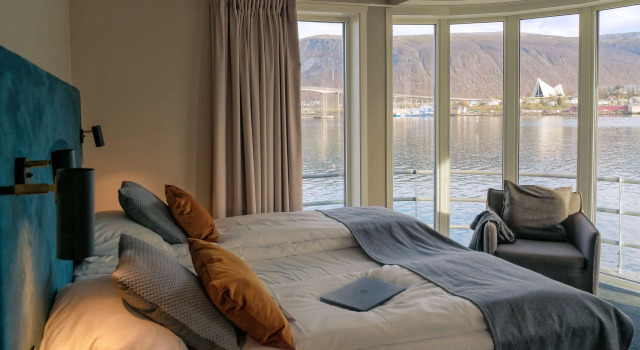 Полулюкс Scandic Ishavshotel