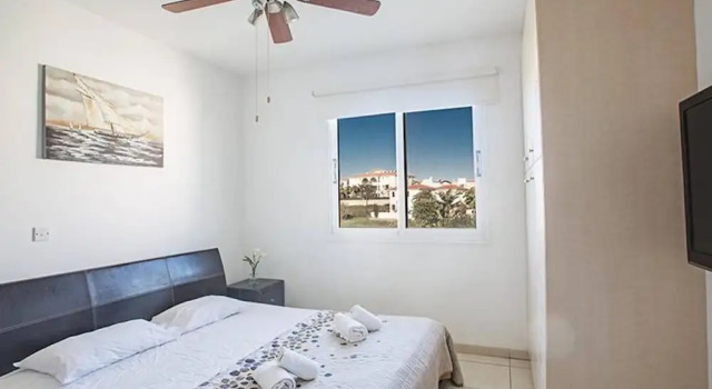 Apt Faye, Beautiful 2bdr Pernera Apartment, Prenota Appartamento Appartamenti a Protaras, vicino a Pernera P Beach, Appartamento