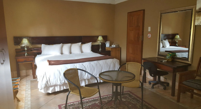 Acre of Africa Guest Venue, Reservar Casa de hóspedes Hotéis em Boksburg com pequeno-almoço, Café da manhã