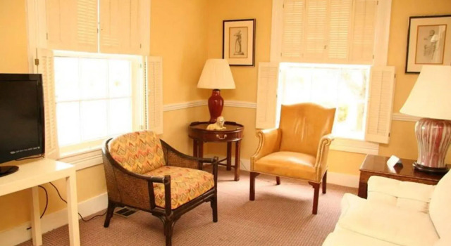 The Briars Bed & Breakfast, Забронировать Отель Отели Натчез 3 звезды, рядом с Magnolia Bluffs Casino, 3*
