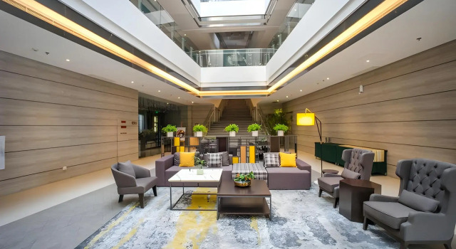 Home Inn Plus Suzhou Wujiang Fenhu Luxin Avenue