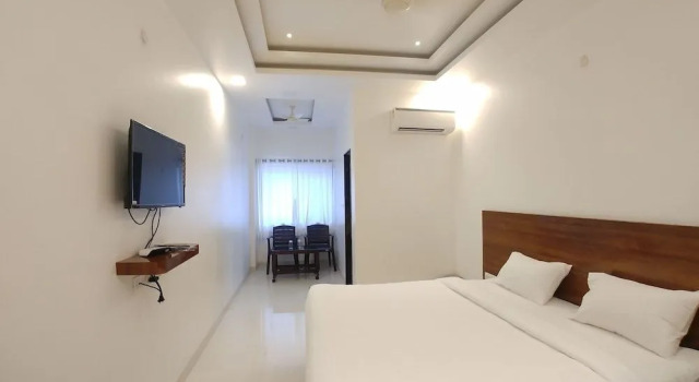 Hotel Jagadguru, Забронировать Отель Отели штата Махараштры 3 звезды, 3*