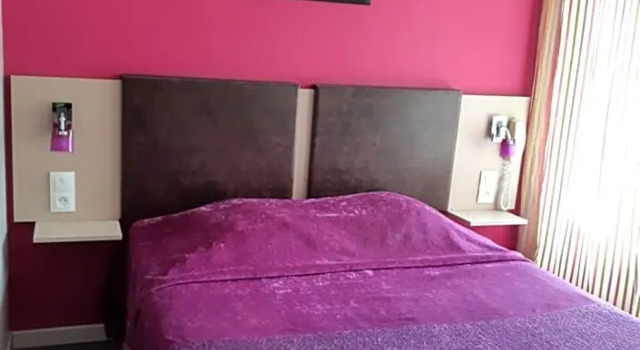 Двухместный номер Standard с балконом Hôtel Savary