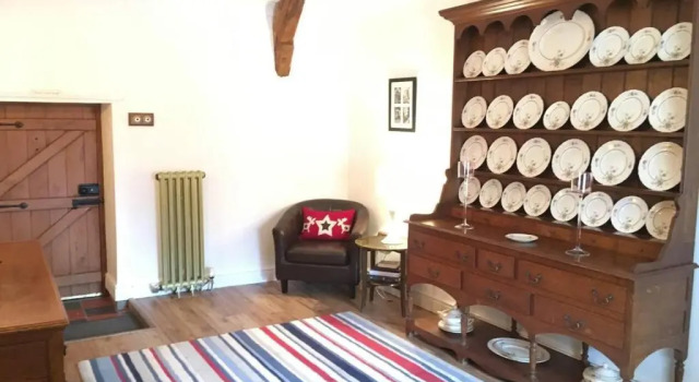 Коттедж Traditional Cosy Cottage With Rural Views nr Coast