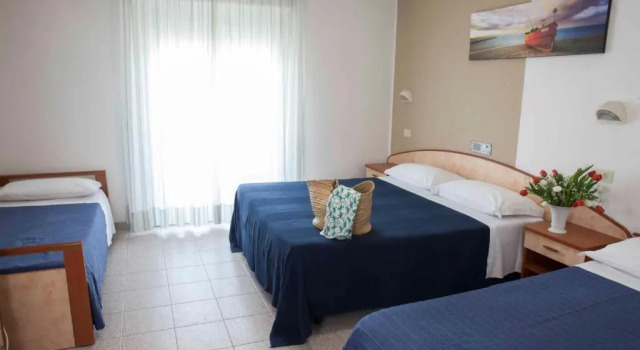 Четырёхместный номер Standard Hotel Villa Lina