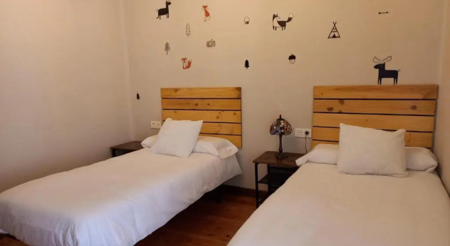 Ábside de San Juan I, Book Hotel Hotels in Estella with Parking, Parking