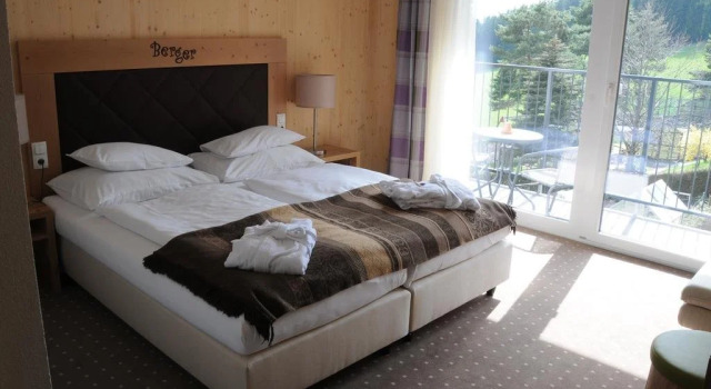 Berger Gasthof, Buchen Sie Hotel Sankt Jakob im Walde Wechselland