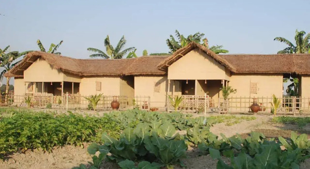 Zizina Otis Resorts, Boek Hotel 4-sterren hotels in Mayang, 4*