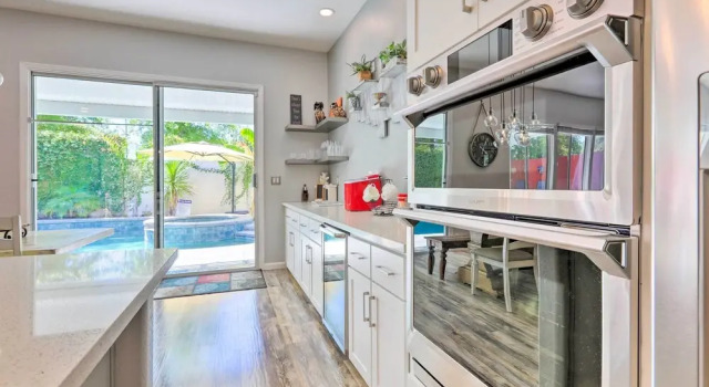 Коттедж Spacious Folsom Getaway w/ Pool & Hot Tub!