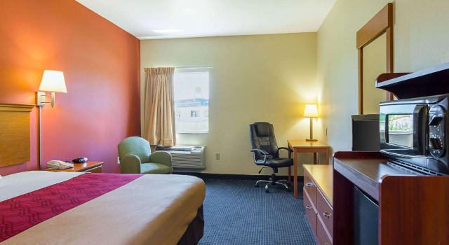 Двухместный номер Standard Econo Lodge Inn & Suites Pritchard Road North Little Rock
