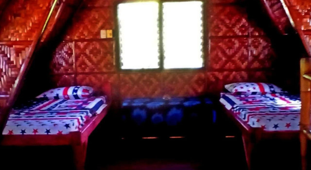 Lennons Place Backpacker Hostel